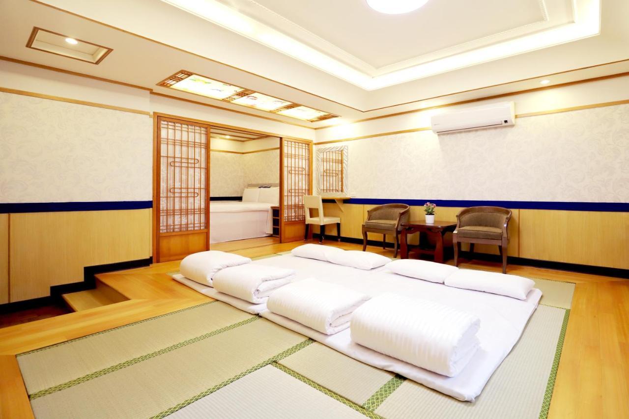 Phoenix Pavilion Hot Spring Hotel Taipei Dış mekan fotoğraf