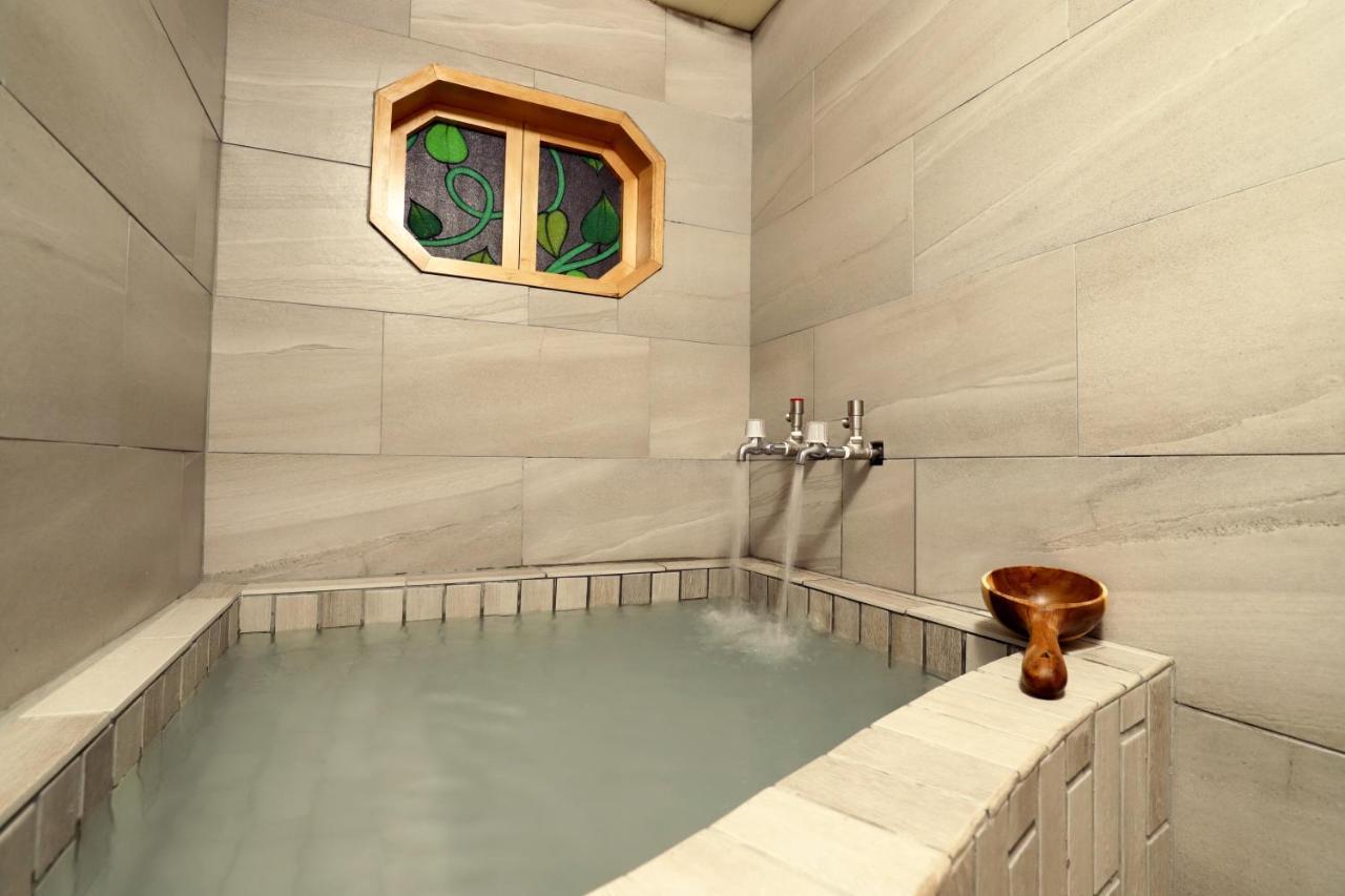 Phoenix Pavilion Hot Spring Hotel Taipei Dış mekan fotoğraf