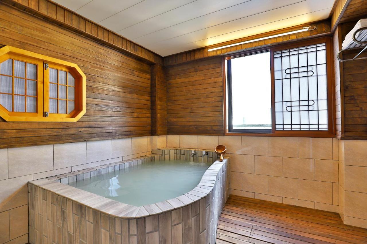 Phoenix Pavilion Hot Spring Hotel Taipei Dış mekan fotoğraf
